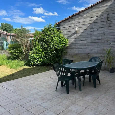 펜션 Maison Familiale - 4 - Proche Bordeaux Et Libourne Saint-Sulpice-et-Cameyrac